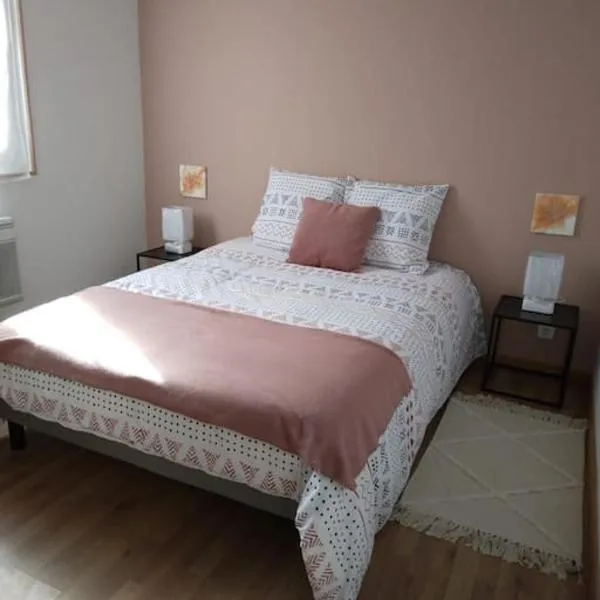 Appartement Cosy avec Terrasse, hotel v destinácii Vaux-sur-Seine