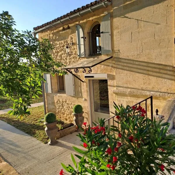 La Chartreuse d'Ertan "Les vignerons" 4 étoiles, hotel in Saint-Christophe-des-Bardes