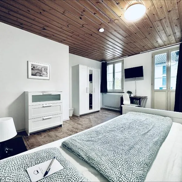 Monteurzimmer - Worker's accommodation - ZIMMERzuVERMIETEN in Biberist, hotel v mestu Biberist
