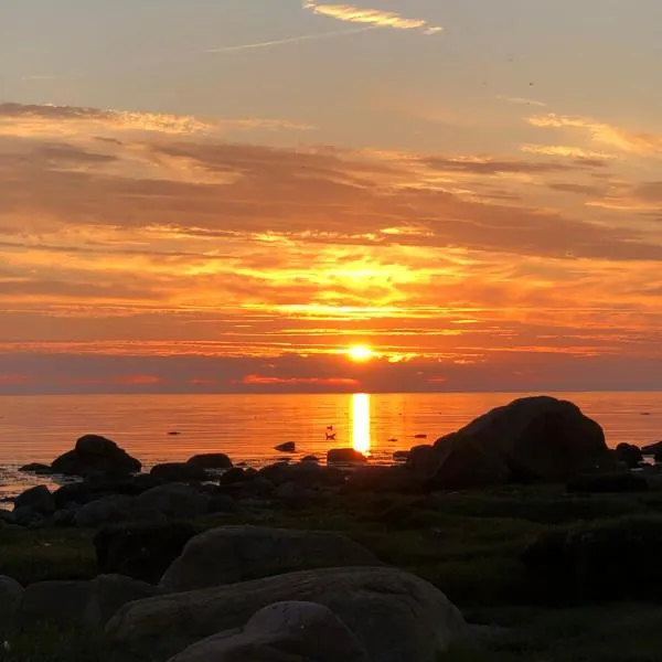 Havsnära lantligt boende, hotel v destinaci Glommen