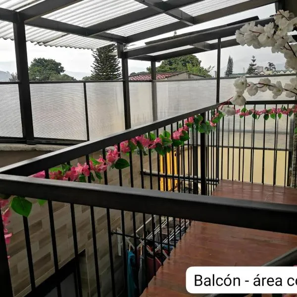 Apartaestudio en Envigado, hotel di Envigado