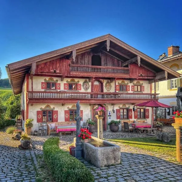 Das Schusterhäusl - Urlaub im oberbayerischen Baudenkmal, hotel v destinaci Samerberg