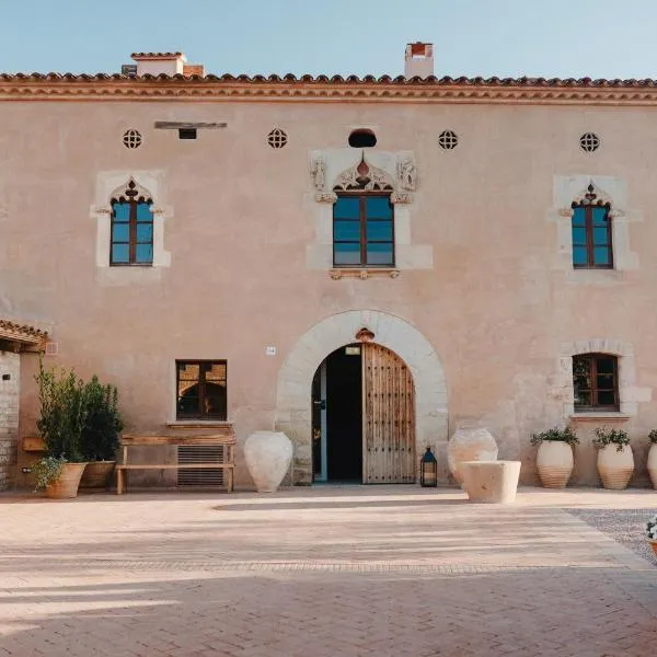 Hotel-Masia Can Farrés, hotel in La Pobla de Claramunt