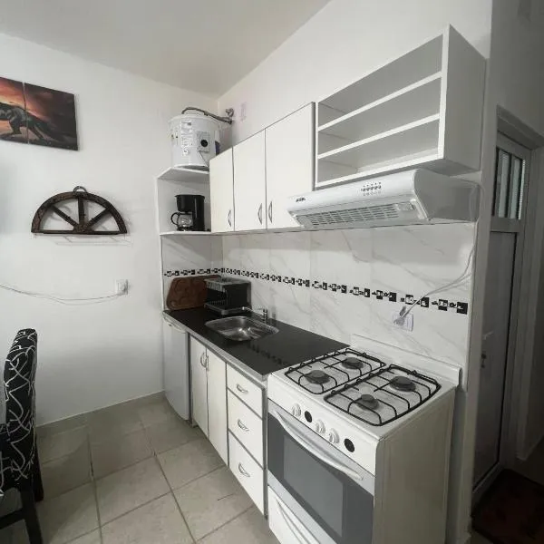 Cozy and Relaxing apartment in Canning, hótel í San Vicente