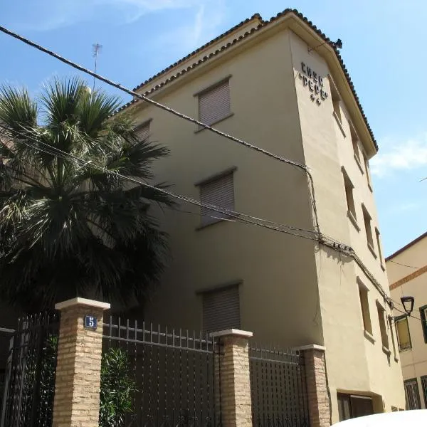 Hostal Casa Pepe, hotel v destinaci Tauste