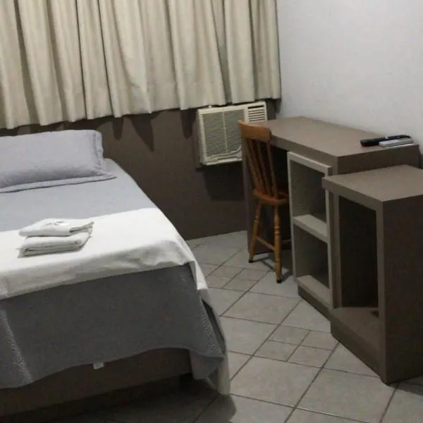 Viesnīca Hotel Parati pilsētā Sangão
