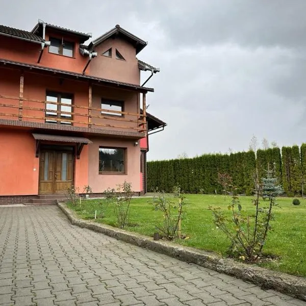 Pensiunea Floro, hotel v destinaci Întorsura Buzăului