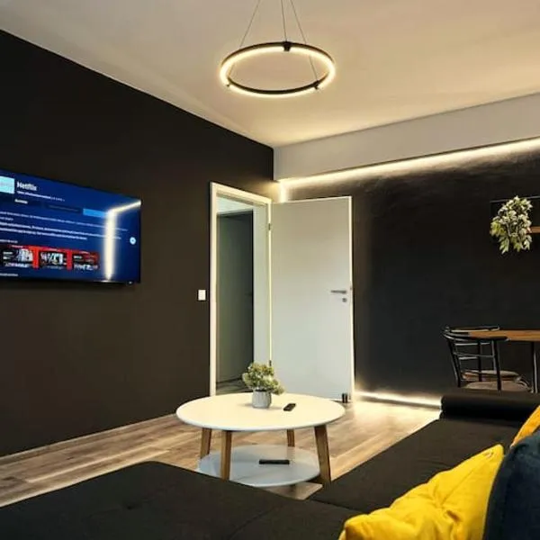 Skylark - Lisbon Condo with Panoramic View Terrace, hotel in Braşov
