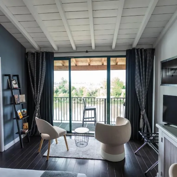 Tonneins में, होटल CÔTE GARONNE le BALCON DES DAMES -hôtel et restaurant- Tonneins Fauillet Marmande - panorama sur Garonne-climatisé- accueil vélo- soirée étape- chambre famille- étape et séjour touristique-