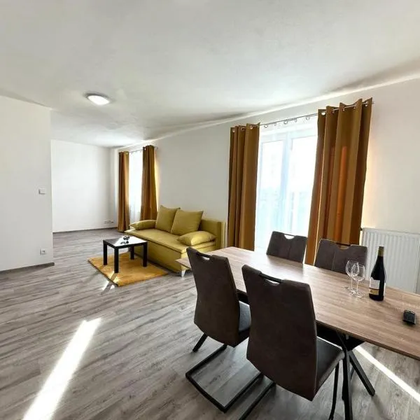 Sky Apartments 505, hotel in Plzeň