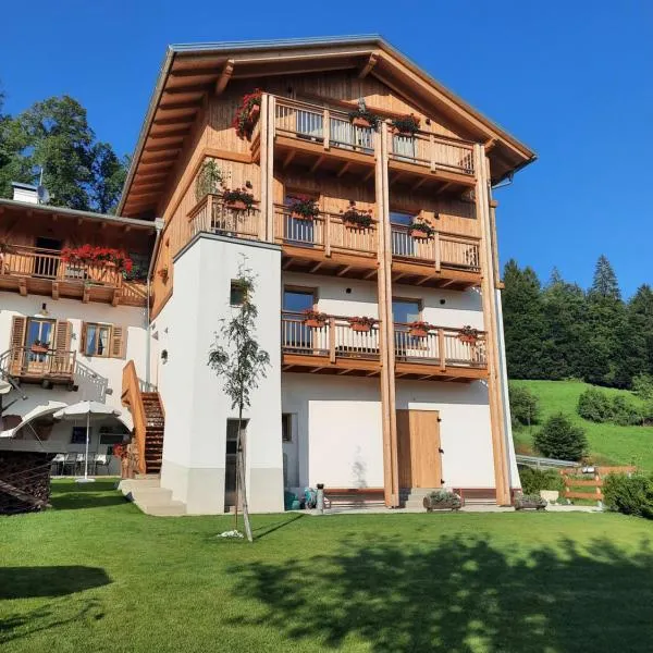 Maso Alpino con vista sulle Dolomiti, hotel sa Mendola