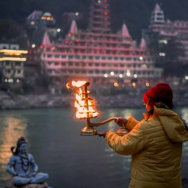 Hotel Ishan - A Ganges Riverside Retreat by Salvus，瑞詩凱詩的飯店