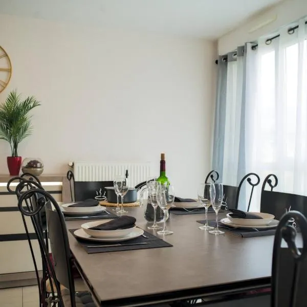 Appartement lumineux - 2 à 6 pers - Idéal séjour Vosges, Alsace - Vélo & randonnée, hotel em Thann