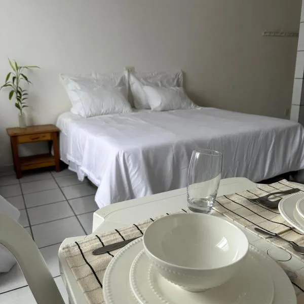 Apartamentos completos no centro - vista mar, hotel v destinaci Mucuri