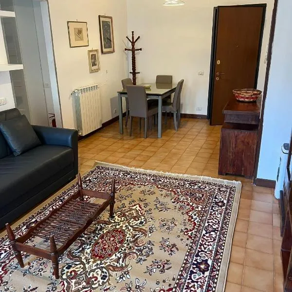 Nic holiday house, hotel v destinácii Santa Marinella