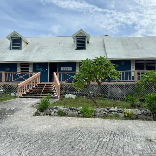 Turtles Nest Bahamas, отель в Джорджтауне