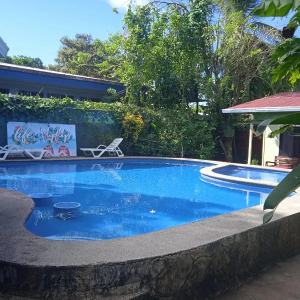 La Casona Eco-Lodge Tortuguero, מלון בטורטוגוארו