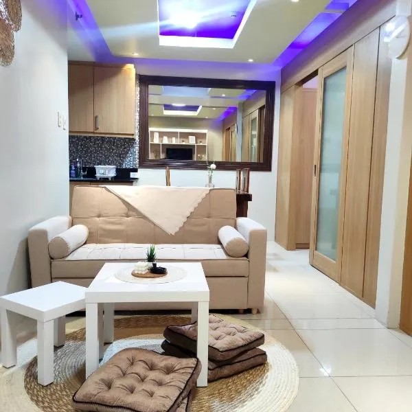 Shell res nr MOA 2BR free parking, hotel in Manila
