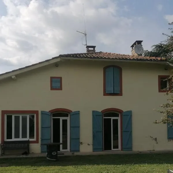 Chambre La noyeraie, hotel em Saint-Nicolas-de-la-Grave