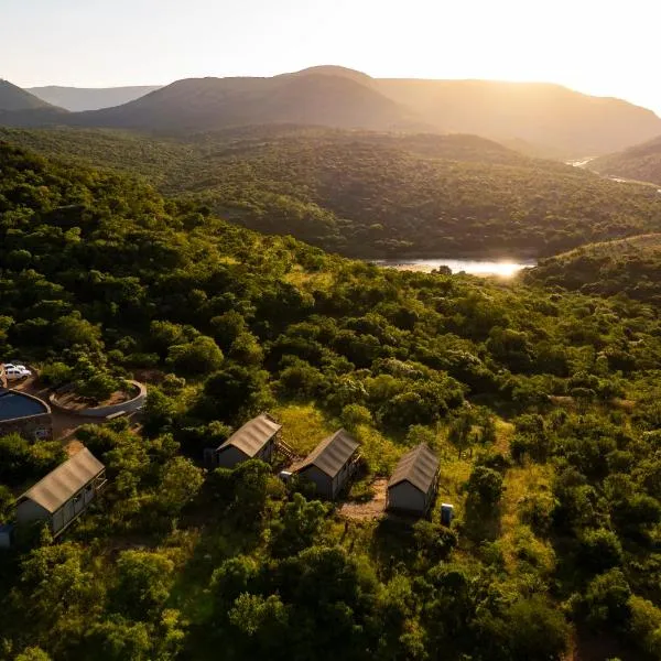 Matatane Camp - Babanango Game Reserve, hotel en Nkwalini