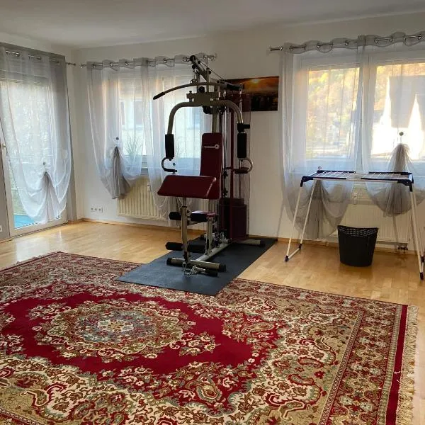 Apartment Q im Zentrum von Königsbronn Monteurzimmer, hotel a Königsbronn