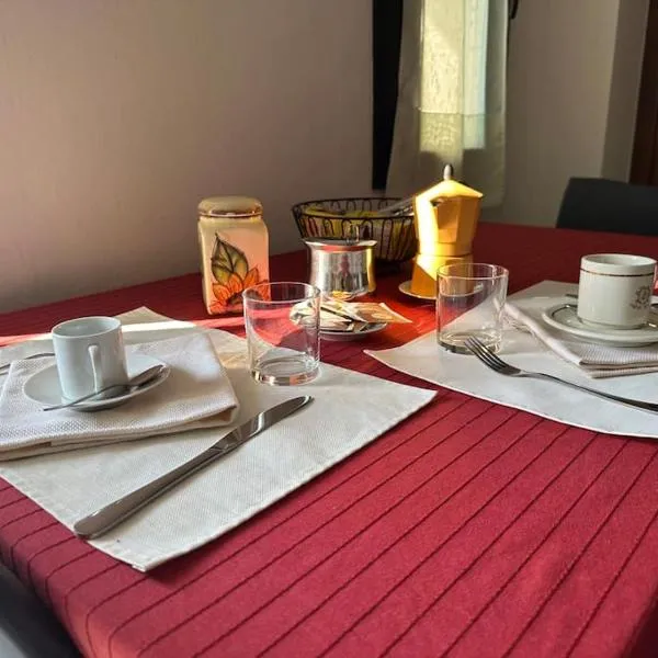 Matì Malpensa con navetta 25eur, hotel in Lonate Pozzolo