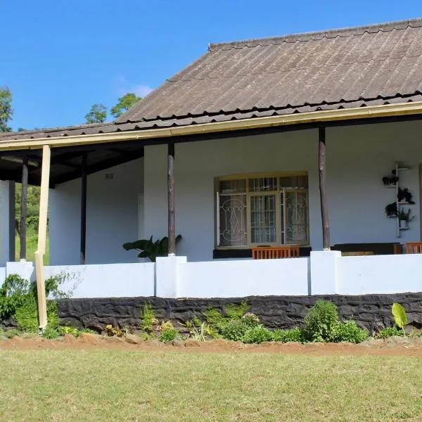 Lovely 4 bed in Mutare - 2178, hotel in Mutare