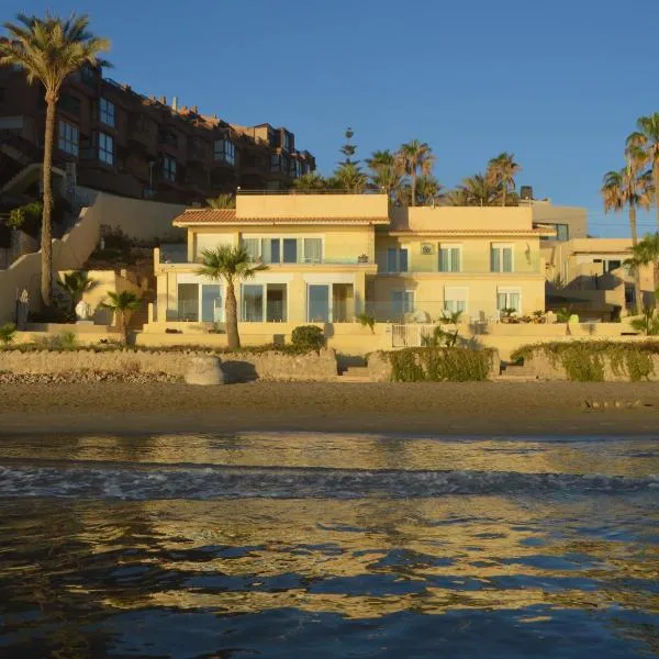 Excepcional Apartamento AMANECER al borde de playa y mar, en CHALET ROQUETES, hotel v destinaci Alicante