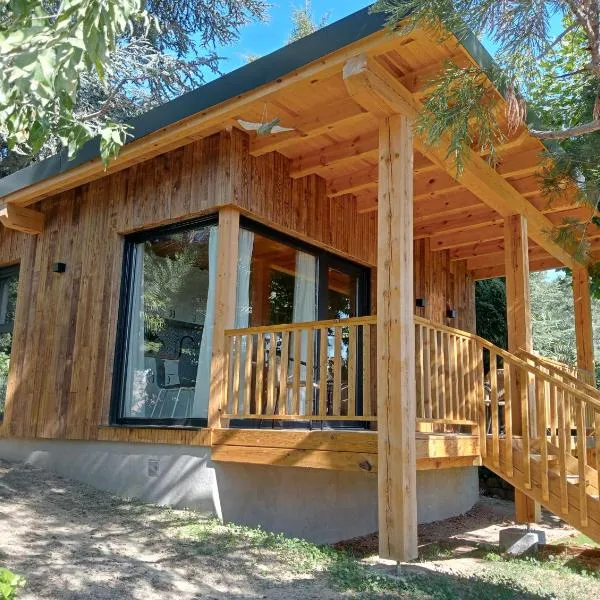 Jardín Las Secuoyas, hotel in Becerril de la Sierra