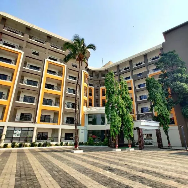 Golden Chariot Hotel Daman, hotel en Daman