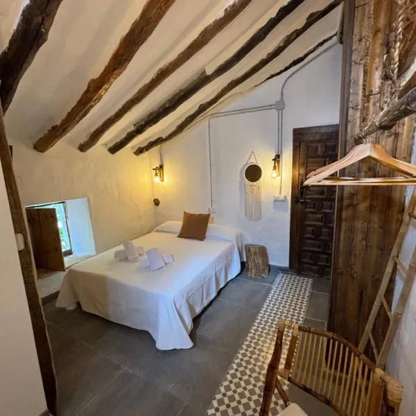 Alojamiento Picual, hotel v destinaci Iznatoraf
