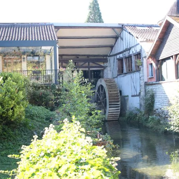 Le Moulin Du Landion Hôtel et Spa, hotel di Arsonval