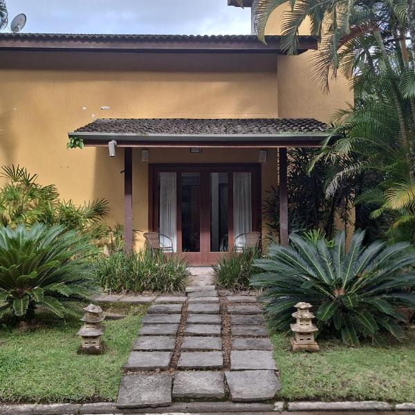 Condominio Vila dos Tucanos Maresias Canto Moreira 1 quadra da praia , 4 quartos , 3 banheiros , pet firendy peq porte 3 vagas q tenis, piscina , churrasqueira privativa ,portaria 24 hs arrumadeira e roupa de cama opcional