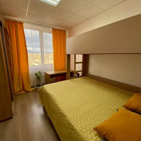 Green Kitchen Apartments, hotel v Mukačevu