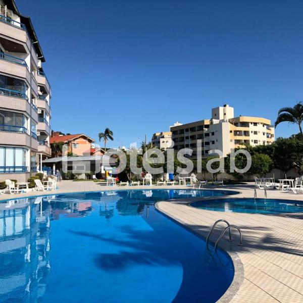 C128 Apartamento de dois quartos de frente para o mar