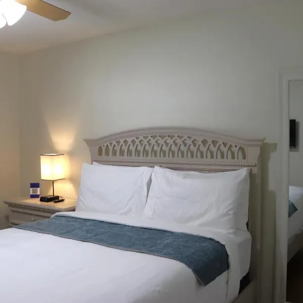 Hidden Sapphire-Apartment with Kitchen and Laundry, hotel in Lakeland