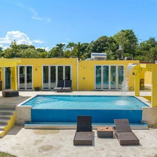 Casa De Sol Family Home Near Rincon & Beach, hôtel à Aguada