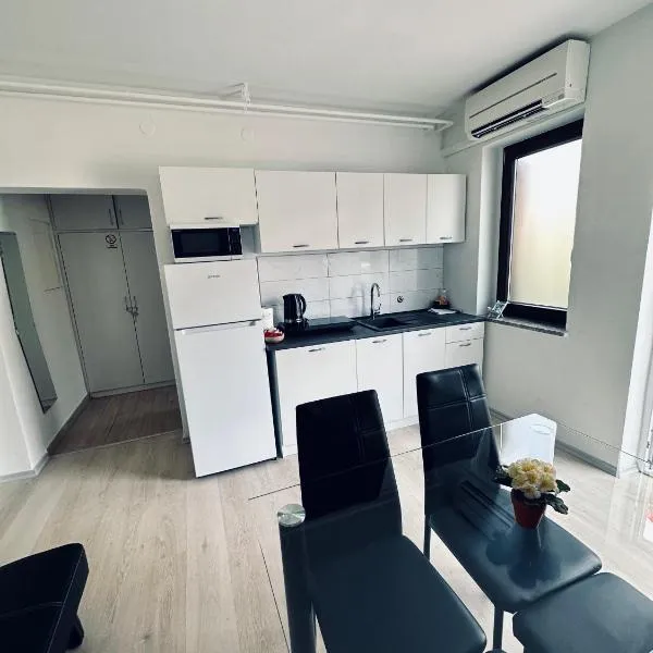 Pinny Apartment, hotel em Portorož