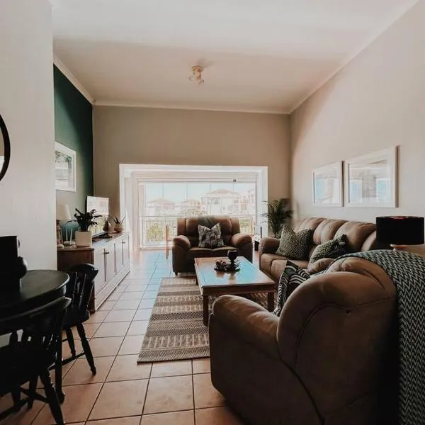 X7 -Goose Valley-Ocean Views, hotel in Plettenberg Bay