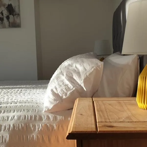 Comfort Stay Rooms, hotel din Portslade