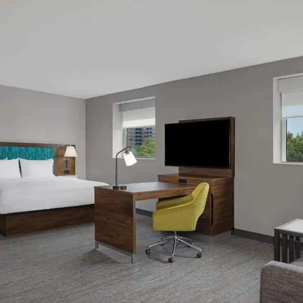 Hampton Inn & Suites by Hilton Toronto Downtown, hotel in Toronto