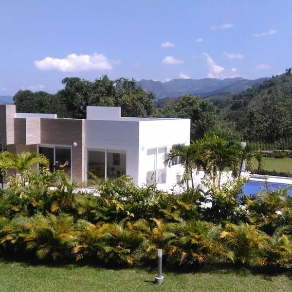 Casa Campestre La Vega Cundinamarca, hotel v destinaci La Vega