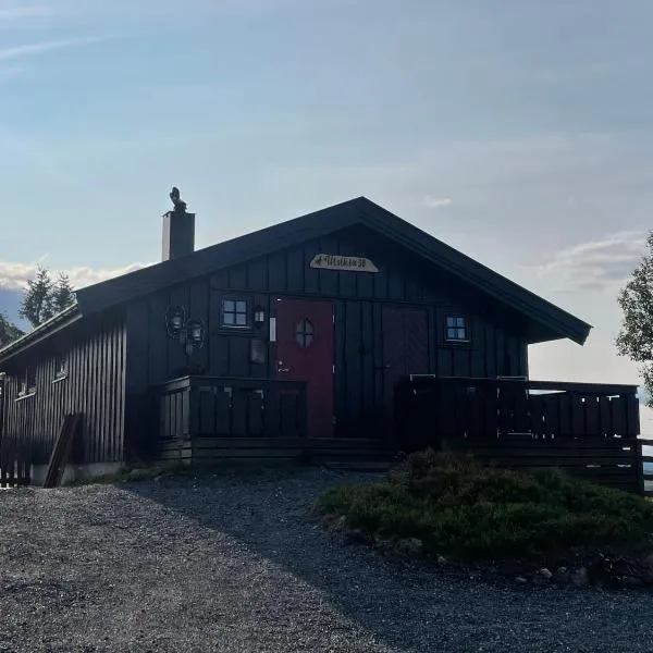 Hytte med Anneks og fantastisk utsikt på Ljøsheim, hotel di Mesnali