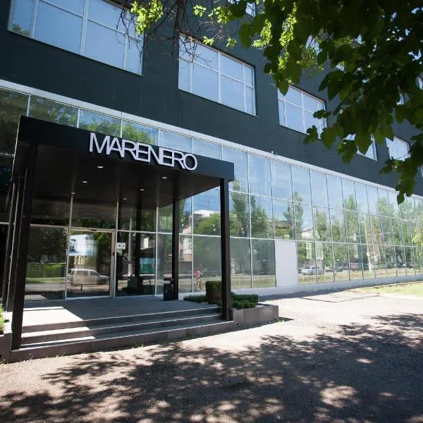 Hotel Marenero, готель у місті Нерубайське