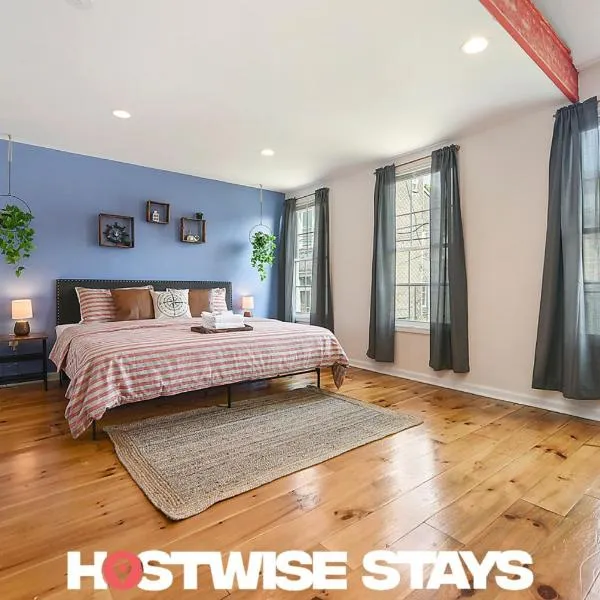 HostWise Stays - The "Row" House - Beautiful Space, Two King Beds, Hotel in Pittsburgh