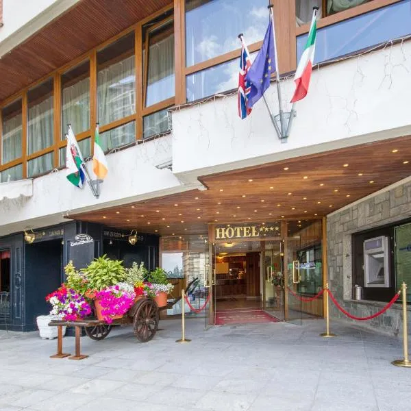 Hotel Relais Des Alpes, hotel v destinaci Sauze dʼOulx
