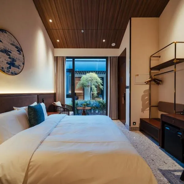 Jingmao Alley Hotel Beijing Wangfujing Dongsi Subway Station Branch, hotelli Pekingissä