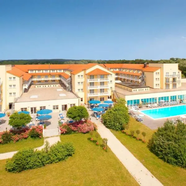 Dorint MARC AUREL Spa & Golf Resort: Münchsmünster şehrinde bir otel