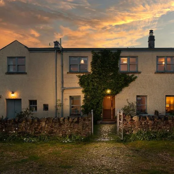 Stable Yard Cottage, hotel in Greenlaw