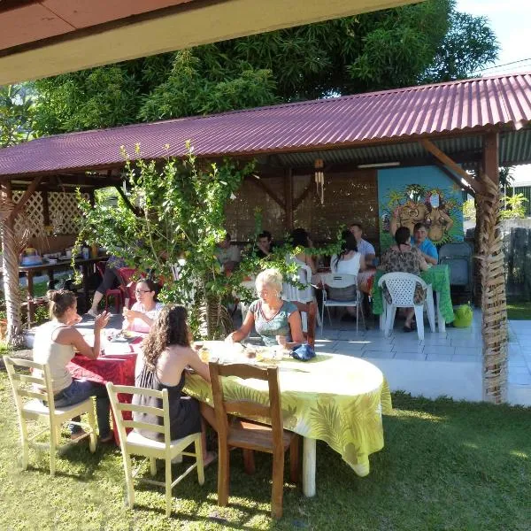 Pension TE MITI - PLAGE-BEACH 200m - Mahana Parc & Vaiava Beach pk18 - B&B CHAMBRES ou DORTOIR, hotel v destinaci Punaauia